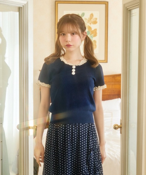 TITTY&CO.（ティティーアンドコー）の「ハート柄シアーニットレース襟トップス（Tシャツ/カットソー・レディース・ネイビー/グレー/アイボリー/ブラック・FREE）」の4枚目の写真