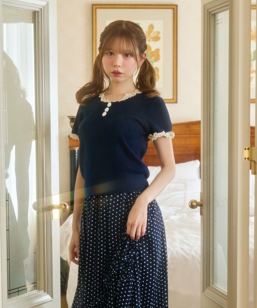 TITTY&CO.（ティティーアンドコー）の「ハート柄シアーニットレース襟トップス（Tシャツ/カットソー・レディース・ネイビー/グレー/アイボリー/ブラック・FREE）」の5枚目の写真