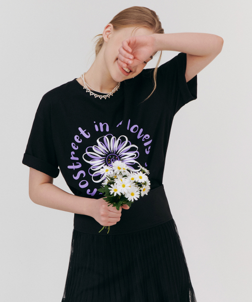 ZEROSTREET（ゼロストリート）の「[4カラー] フラワードーナツ半袖Tシャツ（Tシャツ/カットソー・レディース・ホワイト/ブラック/ライトグレー/ピンクベージュ・FREE）」の7枚目の写真
