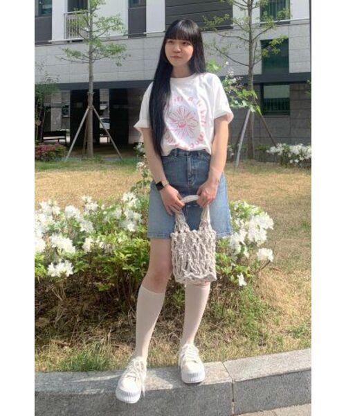 ZEROSTREET（ゼロストリート）の「[4カラー] フラワードーナツ半袖Tシャツ（Tシャツ/カットソー・レディース・ホワイト/ブラック/ライトグレー/ピンクベージュ・FREE）」の10枚目の写真
