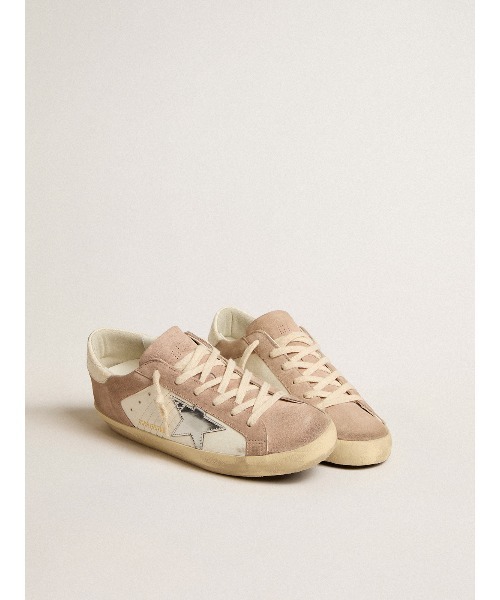 GOLDEN GOOSE(ゴールデングース)の「Super-Star レディース スエード(ピンク) ラミネートレザースター(シルバー)(スニーカー・レディース・ピンク系その他・36/37/38/39)」の1枚目の写真