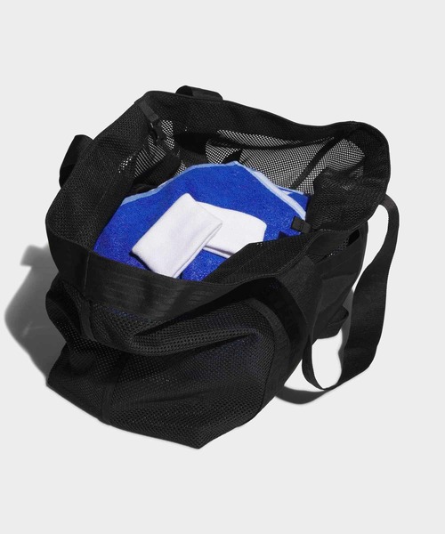 adidas(アディダス)の「ギア トート メッシュ バッグ / アディダス adidas(トートバッグ・メンズ・ブラック・FREE)」の3枚目の写真
