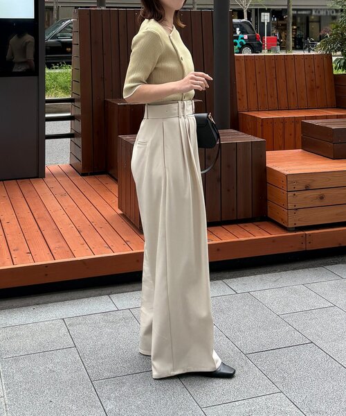 Thevon（ゼボン）の「ベルト付きタックワイドスラックス（スラックス・レディース・チャコールグレー/ブラック/アイボリー・S/M）」の10枚目の写真