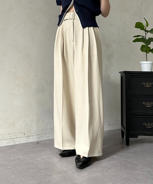 Thevon（ゼボン）の「ベルト付きタックワイドスラックス（スラックス・レディース・チャコールグレー/ブラック/アイボリー・S/M）」の11枚目の写真