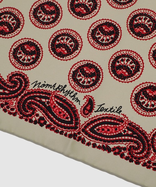 NOMA t.d.(ノーマティーディー)の「Paisley Silk Bandana Scarf(バンダナ/スカーフ・メンズ・ネイビー/ベージュ/ブラウン・ONE SIZE)」の4枚目の写真