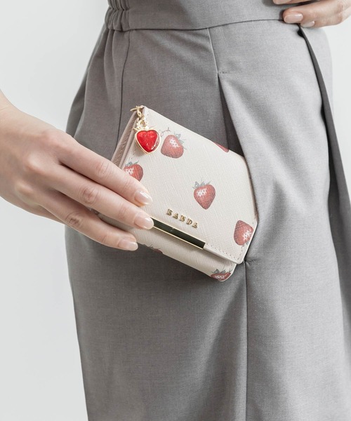 RANDA【Cherry＆Strawberry】チャーム付き三つ折りウォレット Cherry＆Strawberry】チャーム付き三つ折りウォレット（財布）｜RANDA