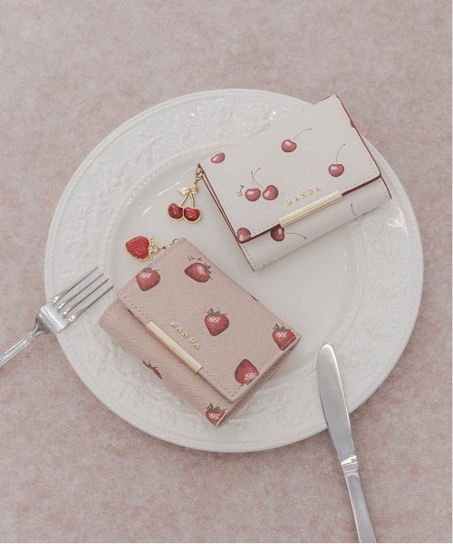 Cherry＆Strawberry】チャーム付き三つ折りウォレット（財布）｜RANDA