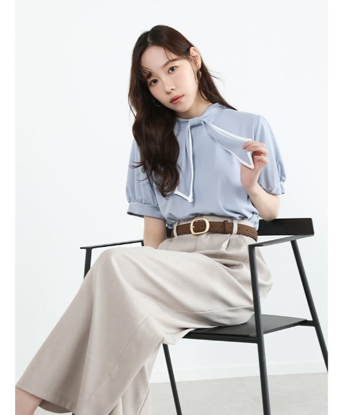 fifth(フィフス)の「配色パイピングリボンブラウス見えカットソー(Tシャツ/カットソー・レディース・ライトブルー/ホワイト・M)」の2枚目の写真
