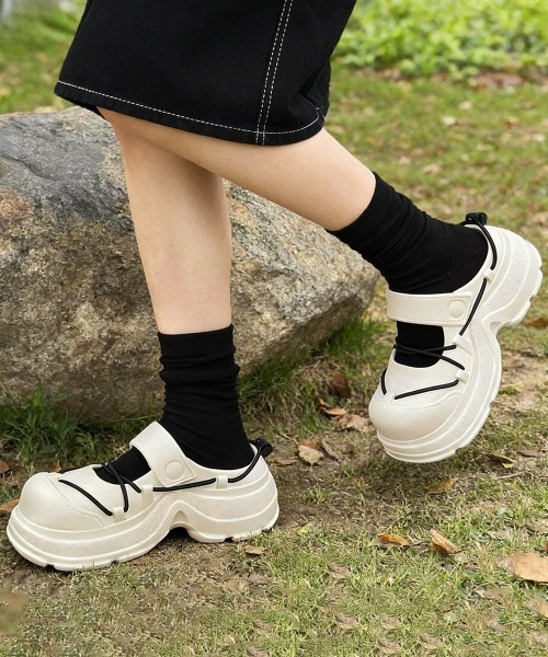 Miniministore(ミニミニストア)の「クロッグサンダル厚底クロスコードサンダル(サンダル・レディース・ブラック/ダークベージュ/アイボリー・M/S/L)」の13枚目の写真