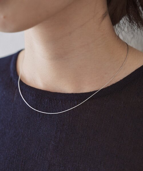 SHENERY(シーナリー)の「スキニーチェーンネックレス<Silver925>(ネックレス・レディース・ゴールド/シルバー・FREE)」の3枚目の写真