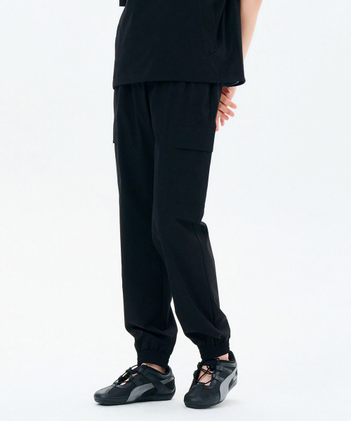 CHASECULT(チェイスカルト)の「共用クールストレッチジョガーパンツ-FBRU2225C03(スウェットパンツ・メンズ・ブラック・67/70/76/82/86/92)」の5枚目の写真