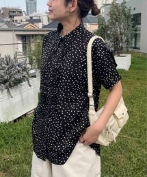 ◯ フロントフリル 半袖ロングシャツ