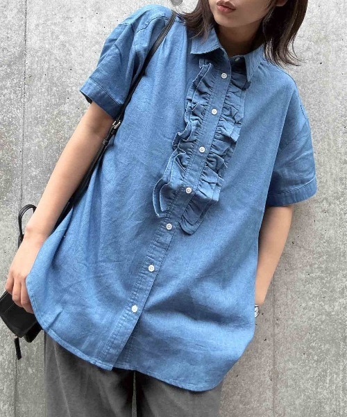 AS KNOW AS plus(アズノゥアズプラス)の「◯ フロントフリル 半袖ロングシャツ(シャツ/ブラウス・レディース・ブラック系/ブルー系/サックスブルー系/オフホワイト・FREE)」の11枚目の写真