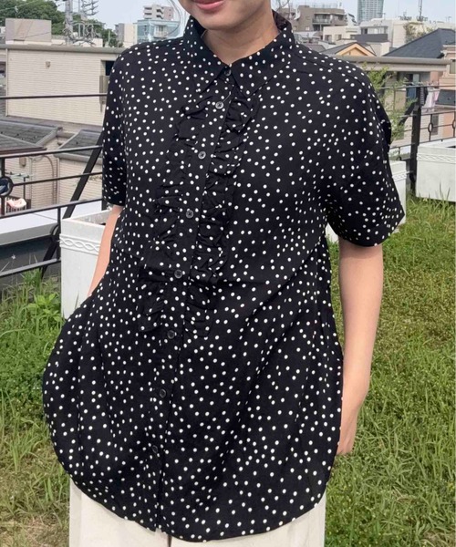 AS KNOW AS plus(アズノゥアズプラス)の「◯ フロントフリル 半袖ロングシャツ(シャツ/ブラウス・レディース・ブラック系/ブルー系/サックスブルー系/オフホワイト・FREE)」の22枚目の写真