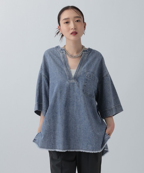 LEPSIM(レプシィム)の「デニムスキッパーTブラウス 664824(シャツ/ブラウス・レディース・ブラック/ライトブルー・FREE)」の21枚目の写真