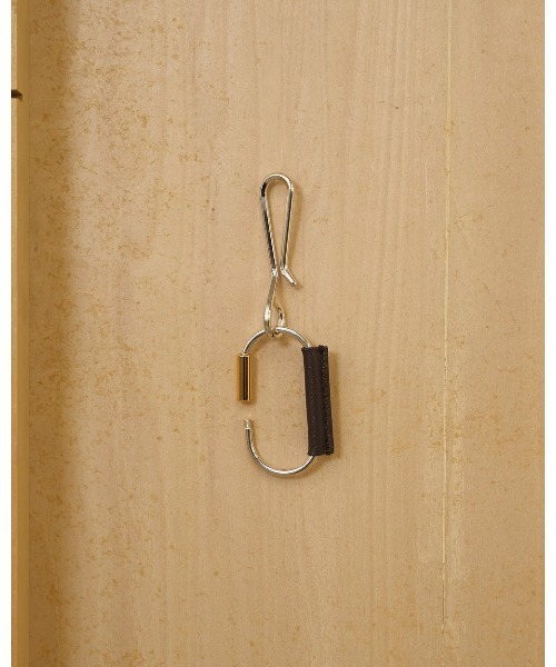 TODAYFUL（トゥデイフル）の「Useful Key Charm 12611022（ネックレス・メンズ・バーガンディー/オフホワイト/ブラック・FREE）」の7枚目の写真