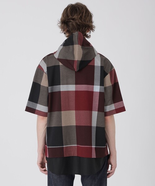 BLACK LABEL CRESTBRIDGE(ブラックレーベル・クレストブリッジ)の「【WEB・一部店舗限定】クレストブリッジチェックベアーフーディー(Tシャツ/カットソー・メンズ・レッド系その他2・XL/L/M/S)」の4枚目の写真
