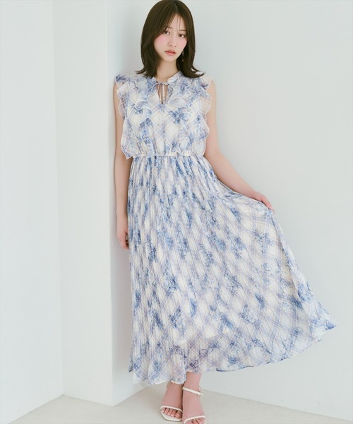 WILLSELECTION(ウィルセレクション)の「フラワーチェックプリントプリーツ切替ワンピース(ワンピース・レディース・ホワイト系その他/レッド系その他/ブルー系その他・FREE)」の4枚目の写真