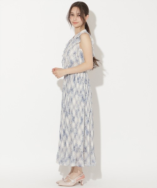 WILLSELECTION(ウィルセレクション)の「フラワーチェックプリントプリーツ切替ワンピース(ワンピース・レディース・ホワイト系その他/レッド系その他/ブルー系その他・FREE)」の8枚目の写真