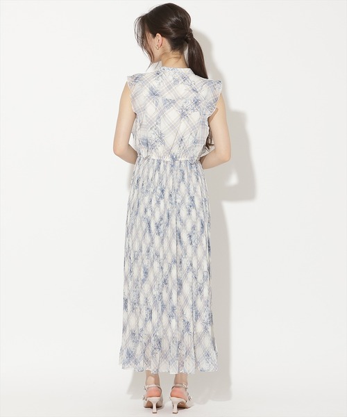 WILLSELECTION(ウィルセレクション)の「フラワーチェックプリントプリーツ切替ワンピース(ワンピース・レディース・ホワイト系その他/レッド系その他/ブルー系その他・FREE)」の9枚目の写真