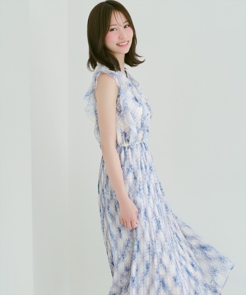 WILLSELECTION(ウィルセレクション)の「フラワーチェックプリントプリーツ切替ワンピース(ワンピース・レディース・ホワイト系その他/レッド系その他/ブルー系その他・FREE)」の15枚目の写真