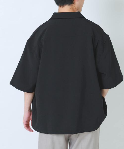 ITEMS URBANRESEARCH（アイテムズ アーバンリサーチ）の「2WAYストレッチ半袖ジップアップシャツ（シャツ/ブラウス・メンズ・ネイビー/グレー/ブラック/ベージュ・LARGE/MEDIUM）」の16枚目の写真