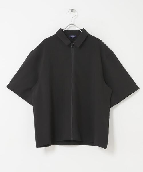ITEMS URBANRESEARCH（アイテムズ アーバンリサーチ）の「2WAYストレッチ半袖ジップアップシャツ（シャツ/ブラウス・メンズ・ネイビー/グレー/ブラック/ベージュ・LARGE/MEDIUM）」の19枚目の写真