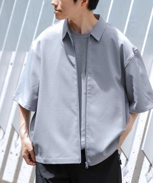 ITEMS URBANRESEARCH（アイテムズ アーバンリサーチ）の「2WAYストレッチ半袖ジップアップシャツ（シャツ/ブラウス・メンズ・ネイビー/グレー/ブラック/ベージュ・LARGE/MEDIUM）」の22枚目の写真