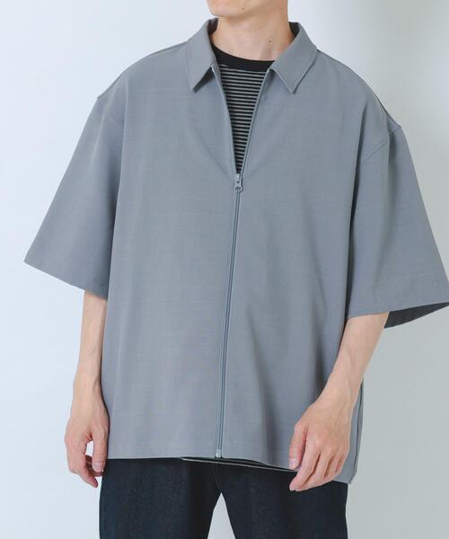ITEMS URBANRESEARCH（アイテムズ アーバンリサーチ）の「2WAYストレッチ半袖ジップアップシャツ（シャツ/ブラウス・メンズ・ネイビー/グレー/ブラック/ベージュ・LARGE/MEDIUM）」の10枚目の写真