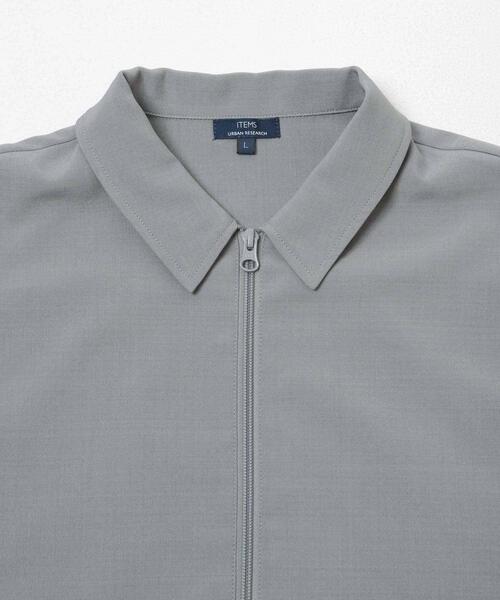 ITEMS URBANRESEARCH（アイテムズ アーバンリサーチ）の「2WAYストレッチ半袖ジップアップシャツ（シャツ/ブラウス・メンズ・ネイビー/グレー/ブラック/ベージュ・LARGE/MEDIUM）」の13枚目の写真