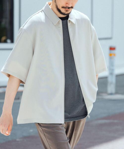 ITEMS URBANRESEARCH（アイテムズ アーバンリサーチ）の「2WAYストレッチ半袖ジップアップシャツ（シャツ/ブラウス・メンズ・ネイビー/グレー/ブラック/ベージュ・LARGE/MEDIUM）」の15枚目の写真