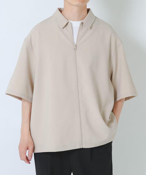 ITEMS URBANRESEARCH（アイテムズ アーバンリサーチ）の「2WAYストレッチ半袖ジップアップシャツ（シャツ/ブラウス・メンズ・ネイビー/グレー/ブラック/ベージュ・LARGE/MEDIUM）」の18枚目の写真