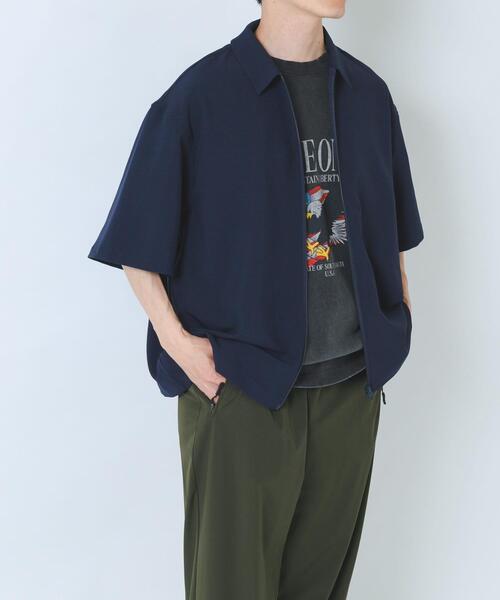 ITEMS URBANRESEARCH（アイテムズ アーバンリサーチ）の「2WAYストレッチ半袖ジップアップシャツ（シャツ/ブラウス・メンズ・ネイビー/グレー/ブラック/ベージュ・LARGE/MEDIUM）」の5枚目の写真