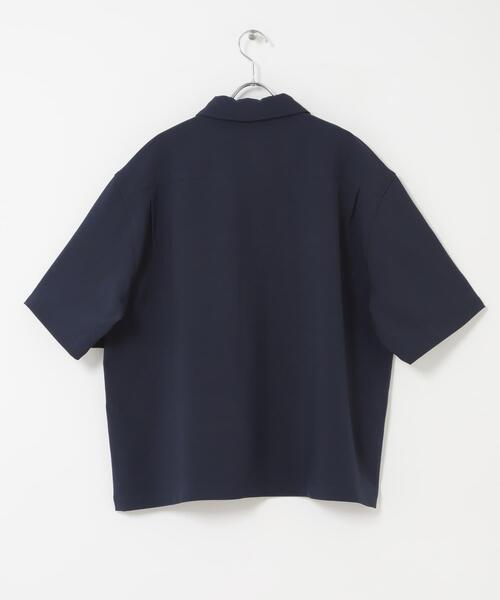 ITEMS URBANRESEARCH（アイテムズ アーバンリサーチ）の「2WAYストレッチ半袖ジップアップシャツ（シャツ/ブラウス・メンズ・ネイビー/グレー/ブラック/ベージュ・LARGE/MEDIUM）」の11枚目の写真