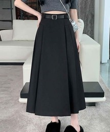 タック入りセミロングフレアスカート