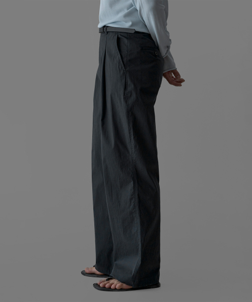BOWLOW PRODUCT（バウロープロダクト）の「ライトCNツーピンタックパンツ[チャコール]（スラックス・メンズ・その他・MEDIUM/LARGE/X-LARGE）」の3枚目の写真