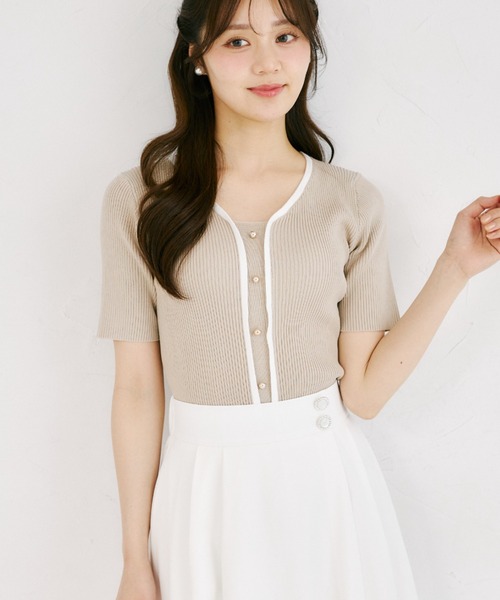 tocco closet(トッコ クローゼット)の「【ZOZO限定】接触冷感フロントバイカラーリブニットトップス(ニット/セーター・レディース・ベージュ/ブラック/ネイビー/オフホワイト/グレー・M)」の5枚目の写真