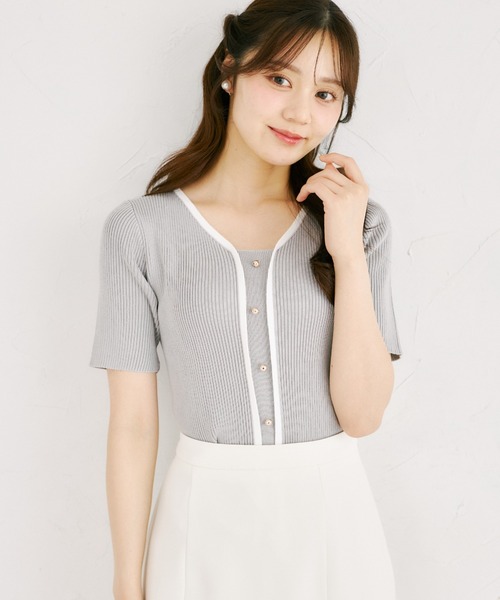 tocco closet(トッコ クローゼット)の「【ZOZO限定】接触冷感フロントバイカラーリブニットトップス(ニット/セーター・レディース・ベージュ/ブラック/ネイビー/オフホワイト/グレー・M)」の4枚目の写真