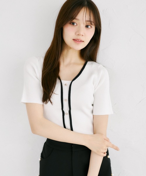 tocco closet(トッコ クローゼット)の「【ZOZO限定】接触冷感フロントバイカラーリブニットトップス(ニット/セーター・レディース・ベージュ/ブラック/ネイビー/オフホワイト/グレー・M)」の8枚目の写真