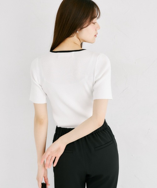 tocco closet(トッコ クローゼット)の「【ZOZO限定】接触冷感フロントバイカラーリブニットトップス(ニット/セーター・レディース・ベージュ/ブラック/ネイビー/オフホワイト/グレー・M)」の10枚目の写真