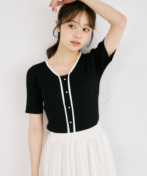 tocco closet(トッコ クローゼット)の「【ZOZO限定】接触冷感フロントバイカラーリブニットトップス(ニット/セーター・レディース・ベージュ/ブラック/ネイビー/オフホワイト/グレー・M)」の13枚目の写真