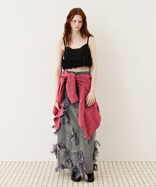 J1U by LA BELLE ETUDE(ジユウバイラベルエチュード)の「many ribbon denim skirt(スカート・レディース・インディゴブルー/グレー/ホワイト・0/1)」の4枚目の写真