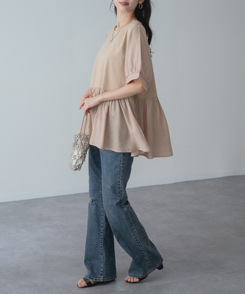 refinedworks(リファインドワークス)の「【refinedworks】異素材 切替 ペプラム トップス(Tシャツ/カットソー・レディース・チャコールグレー/ベージュ/カーキ・FREE)」の20枚目の写真