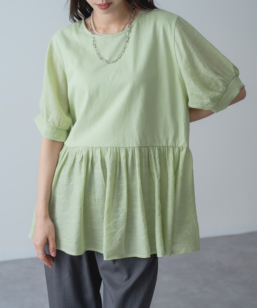 refinedworks(リファインドワークス)の「【refinedworks】異素材 切替 ペプラム トップス(Tシャツ/カットソー・レディース・チャコールグレー/ベージュ/カーキ・FREE)」の9枚目の写真