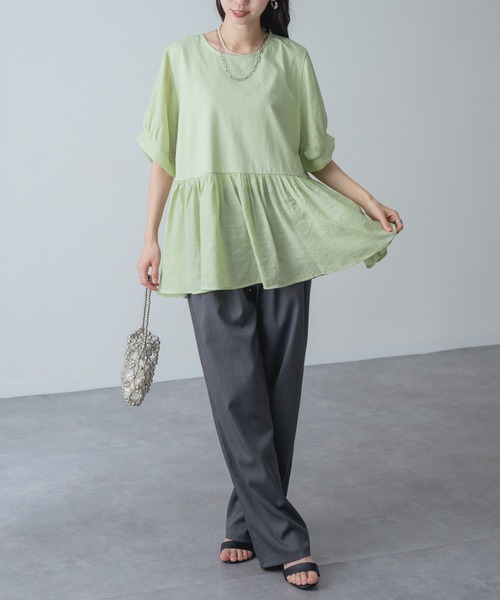refinedworks(リファインドワークス)の「【refinedworks】異素材 切替 ペプラム トップス(Tシャツ/カットソー・レディース・チャコールグレー/ベージュ/カーキ・FREE)」の11枚目の写真