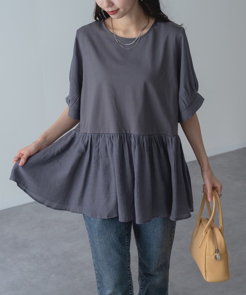 refinedworks(リファインドワークス)の「【refinedworks】異素材 切替 ペプラム トップス(Tシャツ/カットソー・レディース・チャコールグレー/ベージュ/カーキ・FREE)」の12枚目の写真