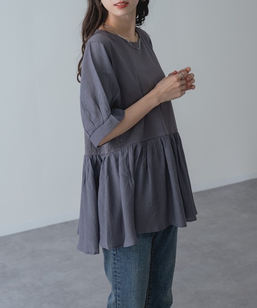refinedworks(リファインドワークス)の「【refinedworks】異素材 切替 ペプラム トップス(Tシャツ/カットソー・レディース・チャコールグレー/ベージュ/カーキ・FREE)」の14枚目の写真