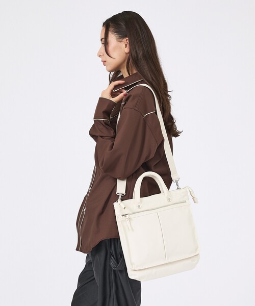 ABAHOUSE(アバハウス)の「【HandHARVEST / ハーヴェスト】ヘルメットバッグ / ショルダーバッグ / FY0580URBAN(ショルダーバッグ・メンズ・オフホワイト/キャメル/カーキ/ネイビー/ブラック・フリー)」の2枚目の写真