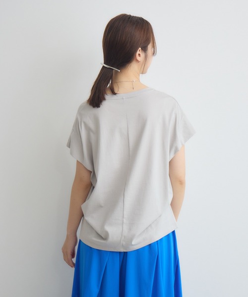 KATHARINE ROSS(キャサリンロス)の「日本製ラメプリントTシャツ(Tシャツ/カットソー・レディース・グレイッシュベージュ/ブルー・MEDIUM)」の6枚目の写真
