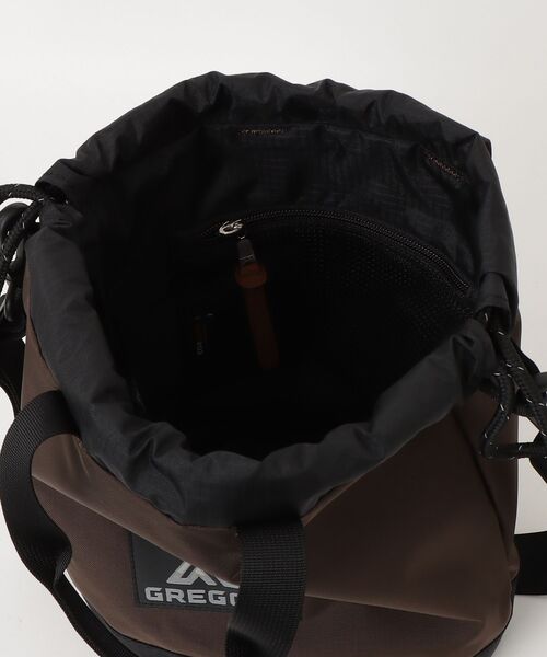 GREGORY（グレゴリー）の「チンチバッグM CINCH BAG M V2 ウォルナットブラウン（ハンドバッグ・メンズ・ブラウン系・-）」の4枚目の写真